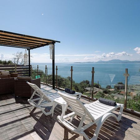 The Greystone Seaview House By Konnect Villa Nisaki  Exterior foto